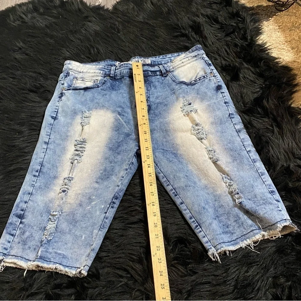 Argonaut Nation men’s distressed‎ denim shorts size 38